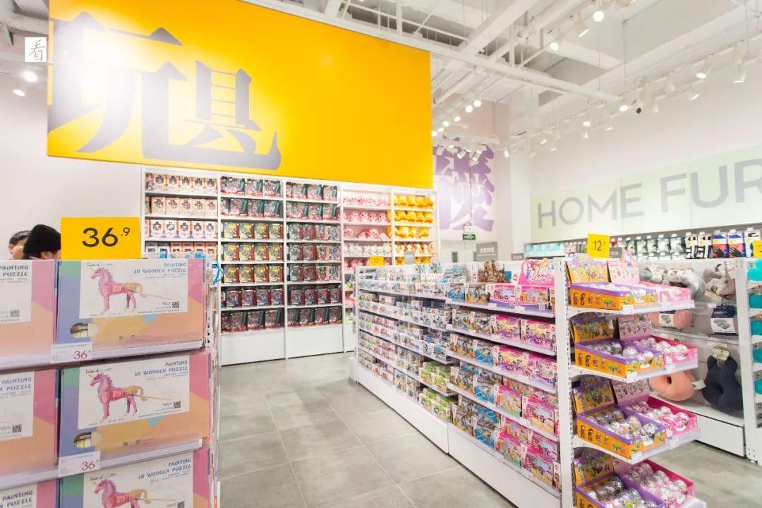 壕占800㎡+的KKV落户天津，「集装箱」式淘货圣地，逛到停不下来