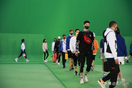 时装周的线上展览,时装周现场直播视频