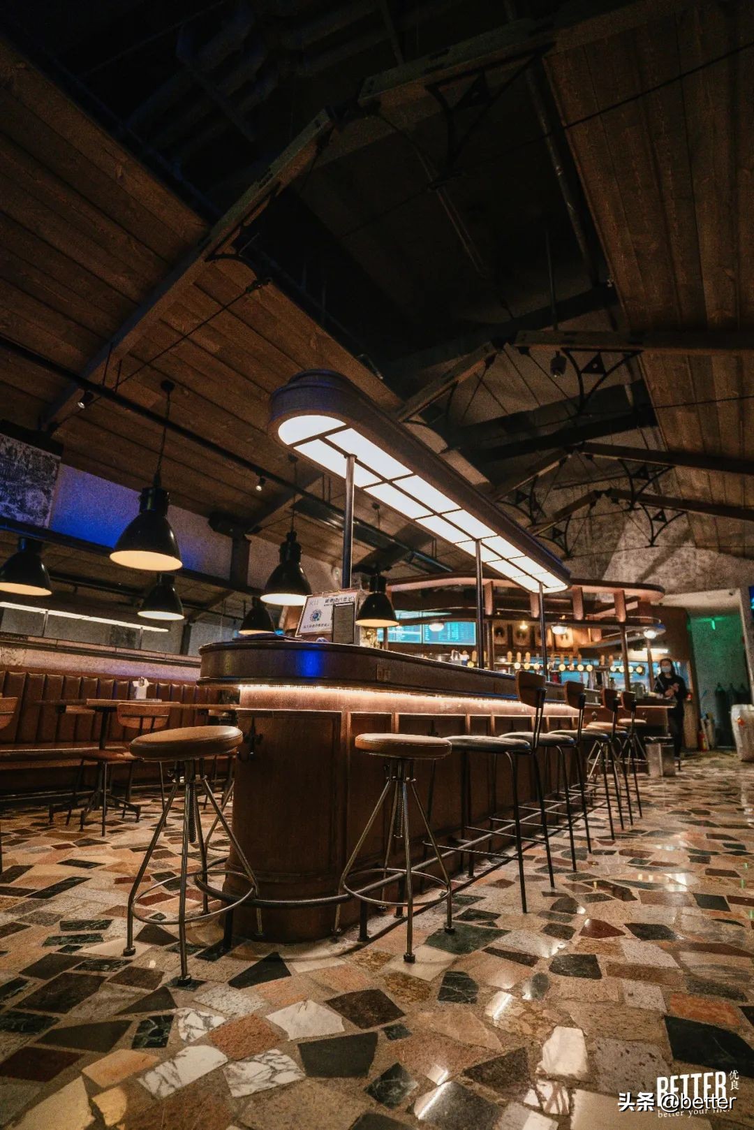 像英国诗人一样用brunch配啤酒，是我生活里的终极浪漫