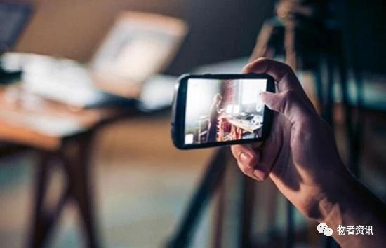 网络直播带动正能量,直播从网红化走向明星化