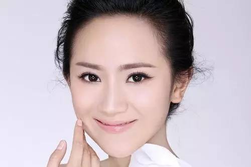 40岁还不老的女神,40岁用抗老紧肤面膜好吗