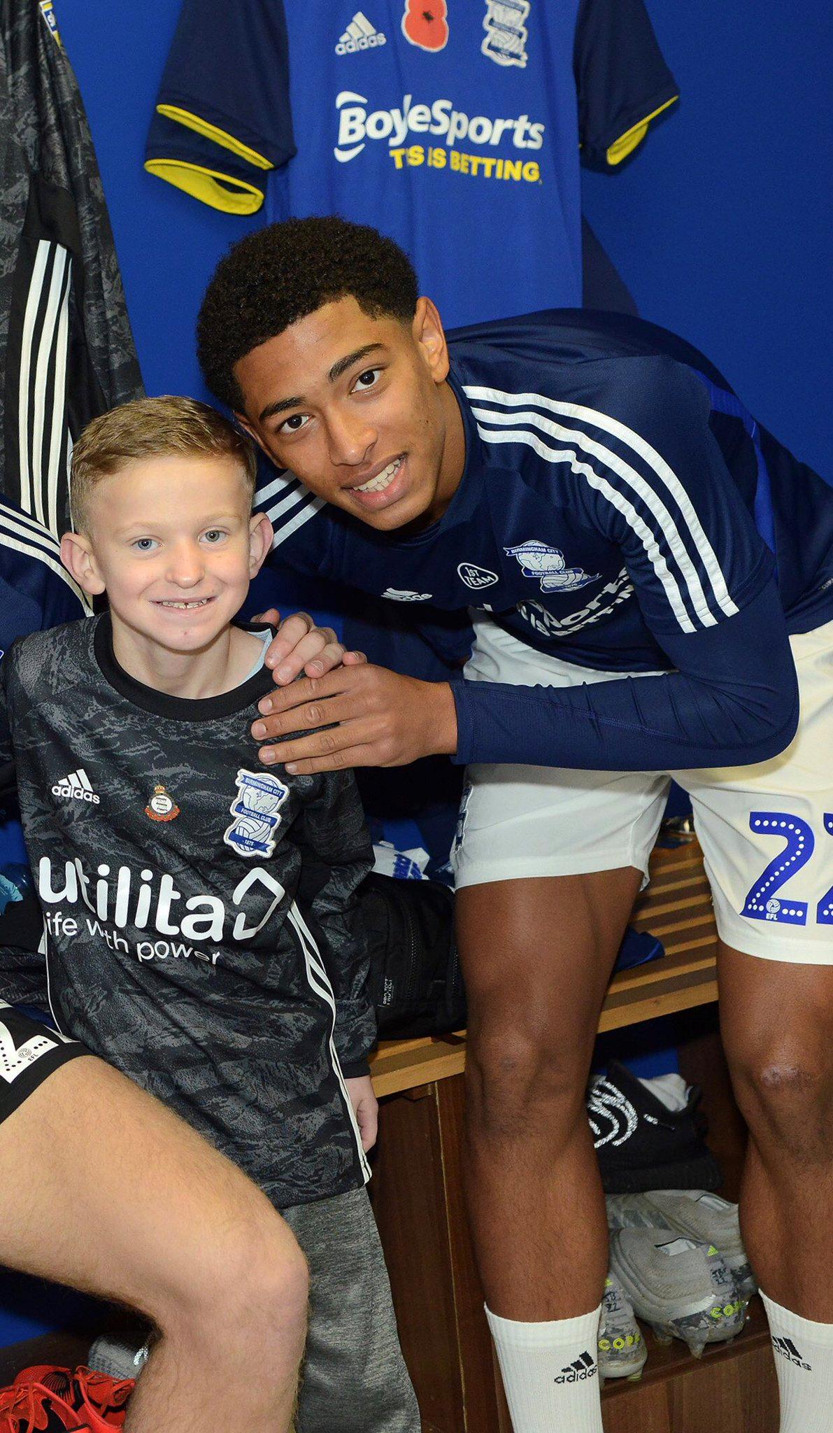 多特10号球衣,多特11号球衣