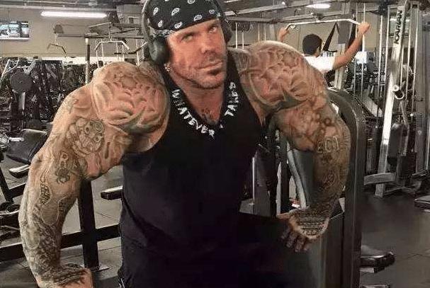 健身入门新手需要喝蛋白粉吗,初步健身者适合吃蛋白粉吗