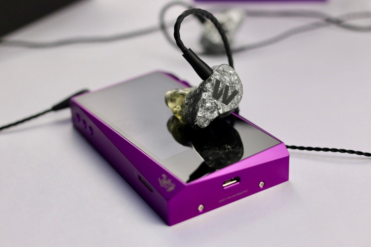 AKXM.Chat限量版SR15图赏简评