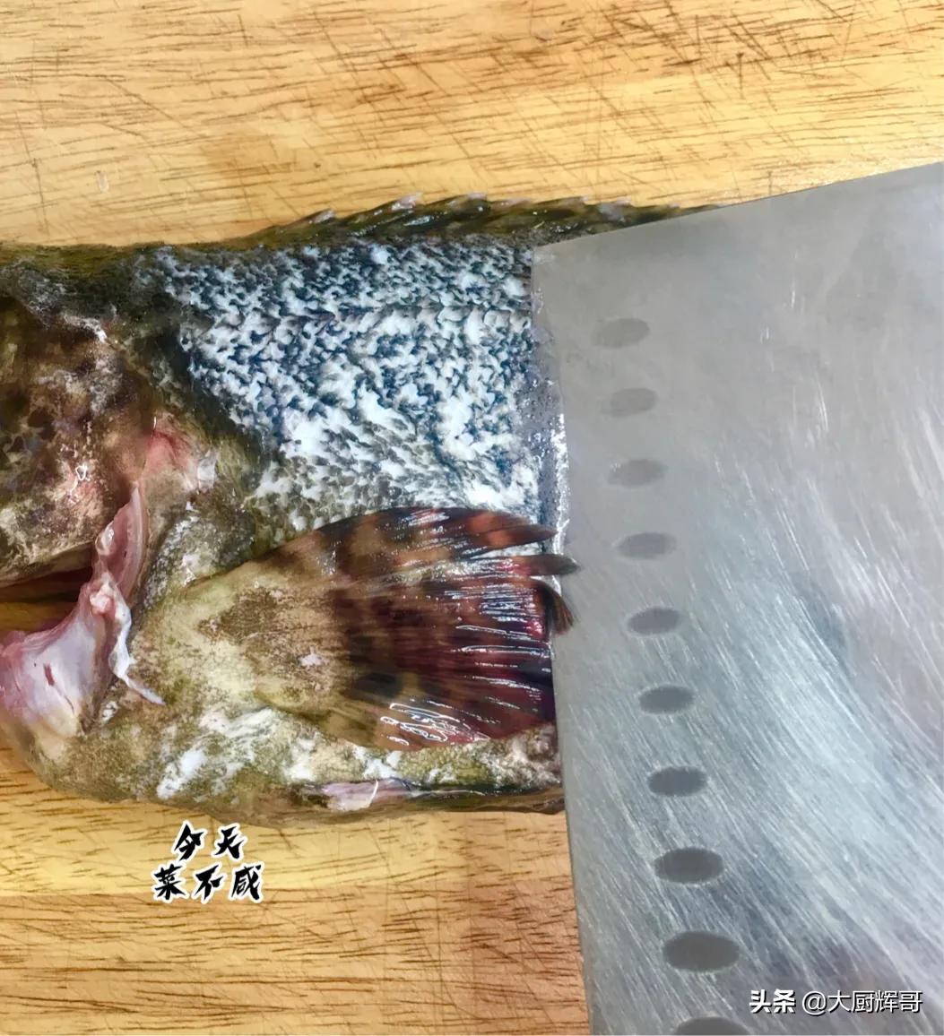 清蒸鱼正宗做法视频教程,清蒸鱼正确的做法窍门