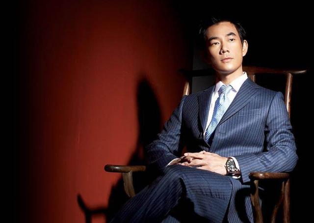 被公司冷藏5年的任贤齐，是如何被小虫“拯救”的？