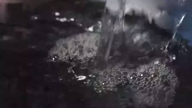 大厨教你在家做糖醋排骨简单易学,糖醋排骨烧得发苦肉质又硬怎么办