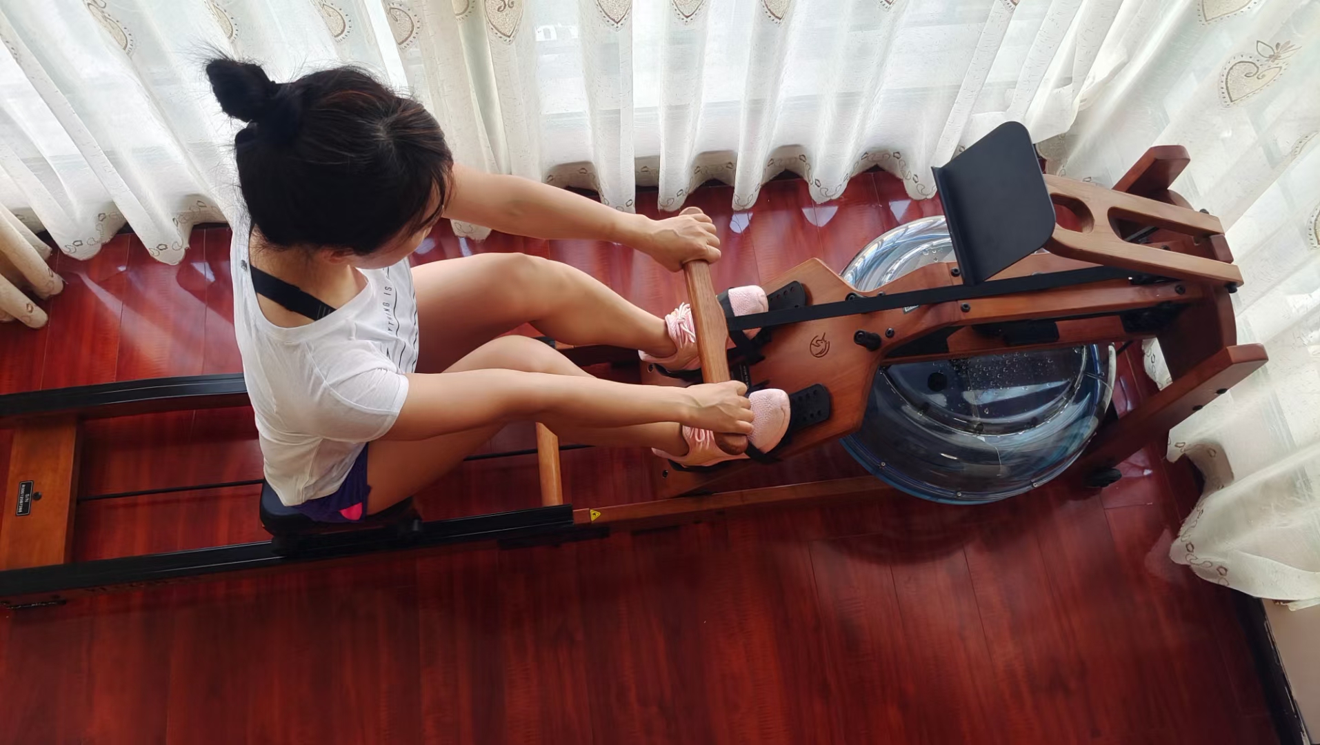 十岁女孩练出马甲线和腹肌,如何练出腹肌马甲线一天就成