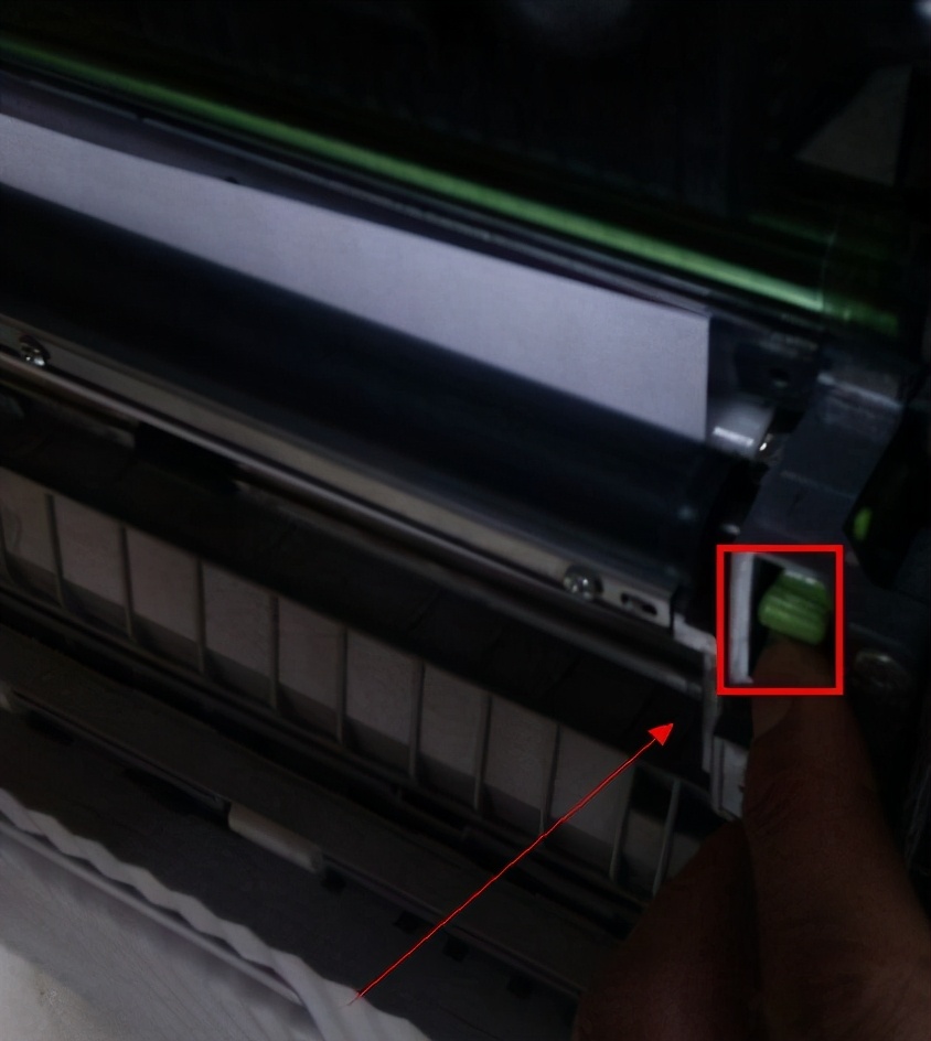 打印为什么容易出现卡纸问题,一打印就卡纸怎么解决