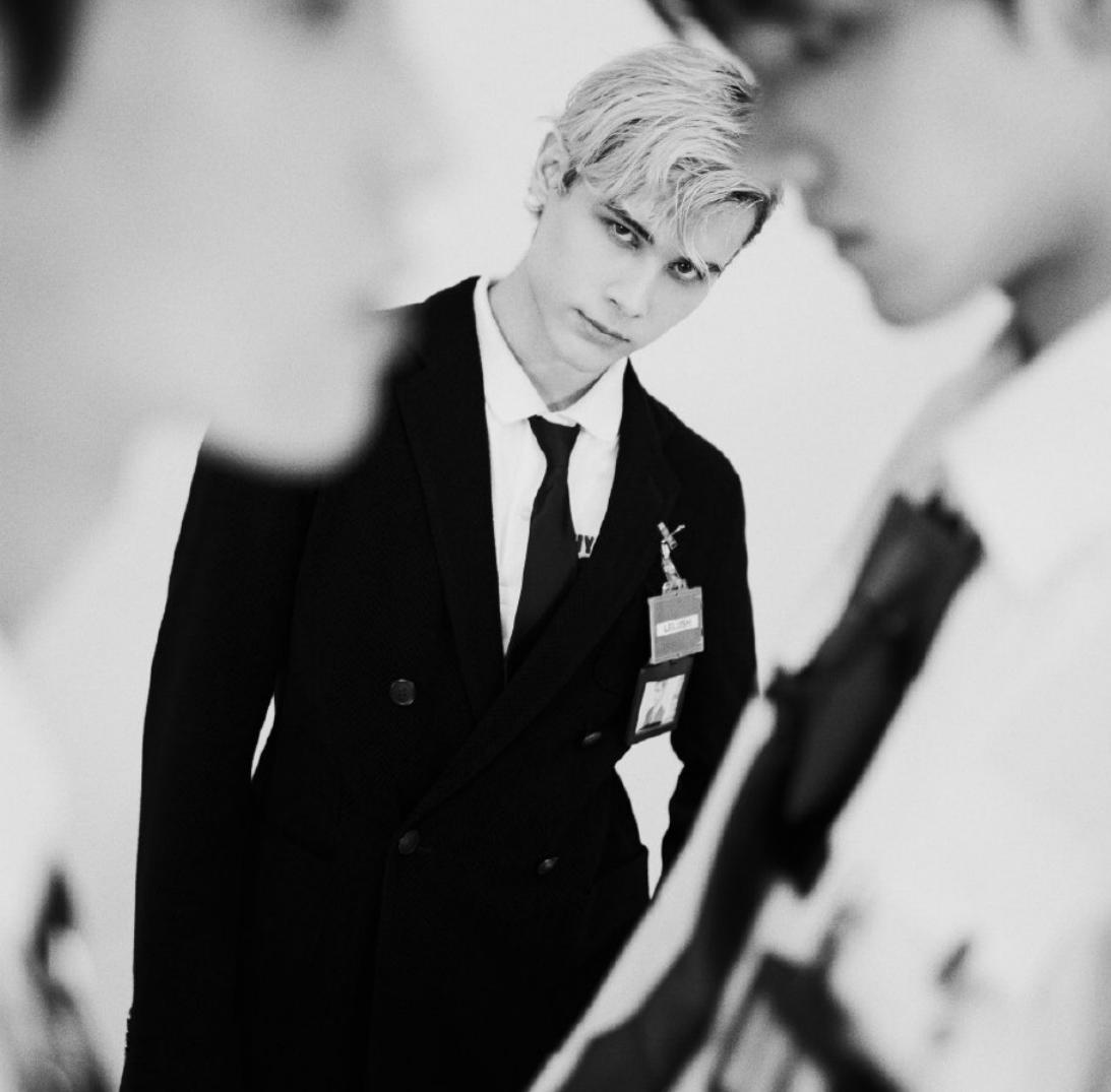 利路修颜值这么高？换上新发型掀起刘海后，被调侃自我防爆第一人