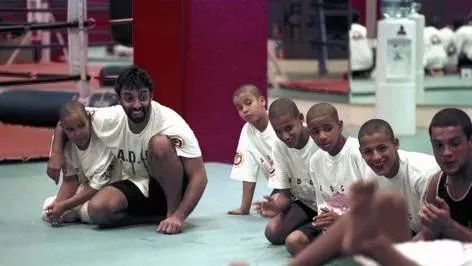 中东土豪有多舍得为自己的爱好花钱,看完自闭了