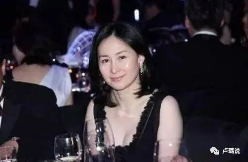 赌王的四个老婆现在状态,赌王四个太太的孩子们关系好吗