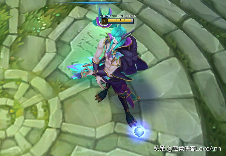 LOL“星守”霞洛皮肤实测评析，设计师果然偏心女孩子