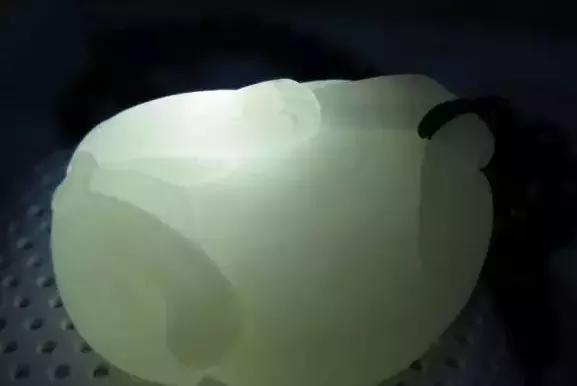 正宗俄料羊脂玉老坑,老坑羊脂玉和羊脂白玉区别