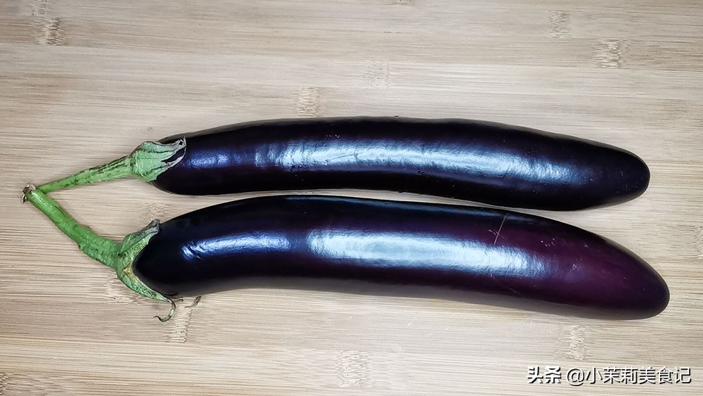 茄子应该怎么挑选 (茄子怎么挑选技巧图片大全)