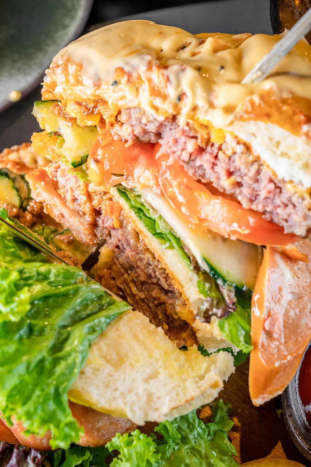 召唤佛山大胃王！足足八层高XXXXXL号大力水手汉堡，全部吃完免单