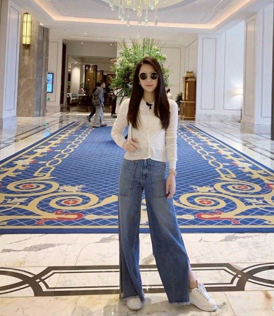 天王嫂方媛学院风造型很有英伦范,天王嫂方媛化妆前后判若两人