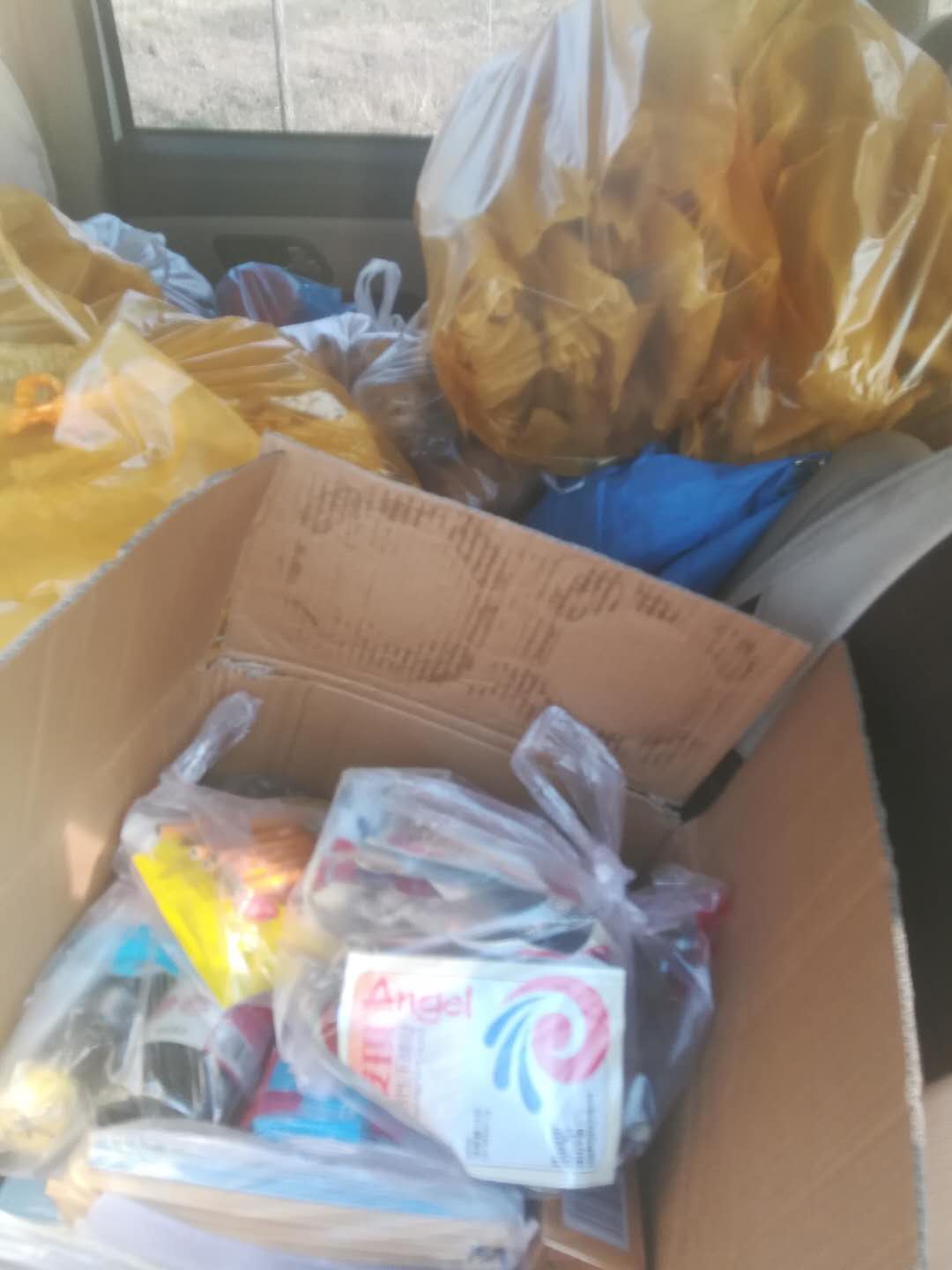 黄岗镇光荣庄村任明扬：副支书变身“代购员”、“送货员”