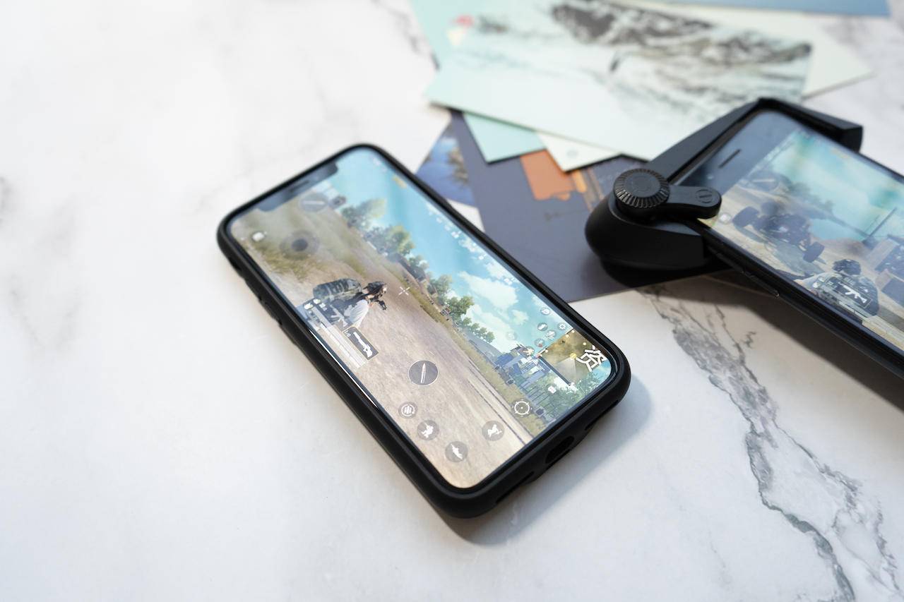 iphonese2玩吃鸡四指操作,苹果手机四指吃鸡全部设置