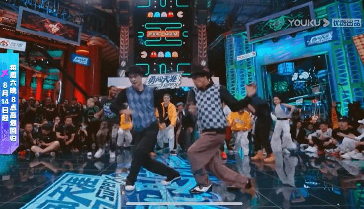 街舞4总决赛喊一波王炸,街舞4总决赛一波王炸应援现场