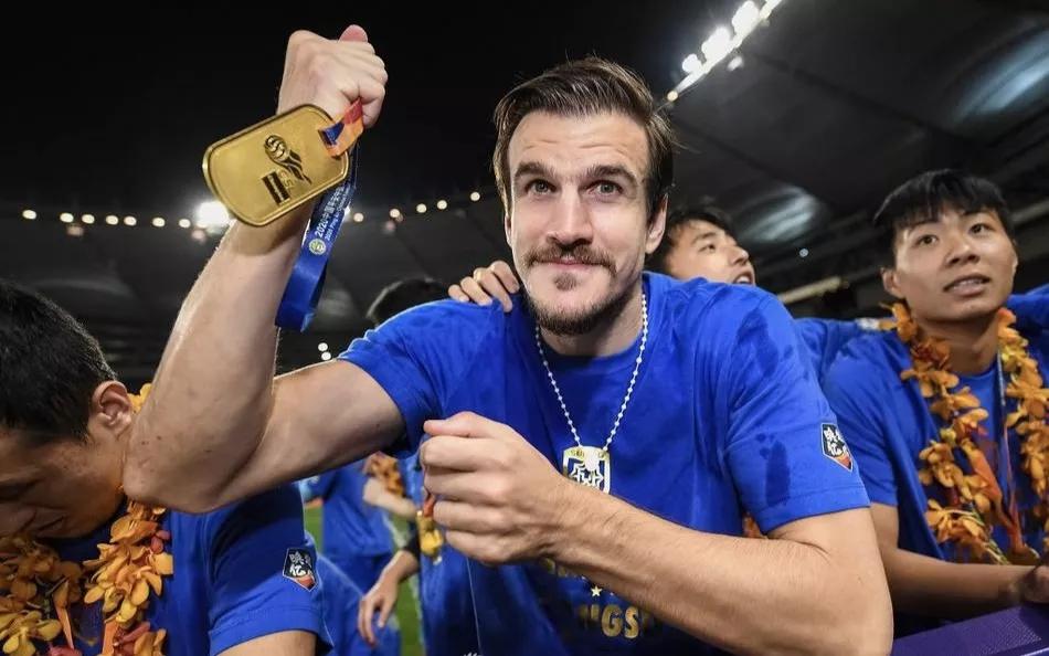 原江苏苏宁足球队球员现在都在哪,前江苏苏宁球员