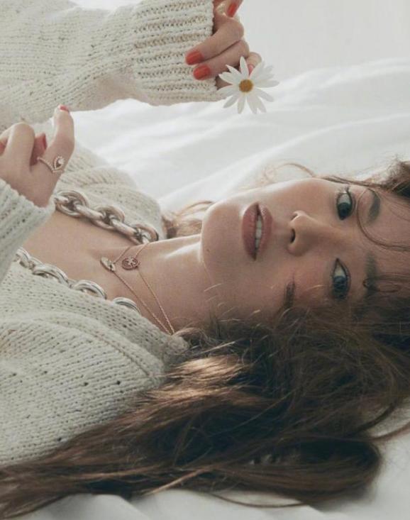 宋慧乔惊艳时装图,宋慧乔知性造型登封面