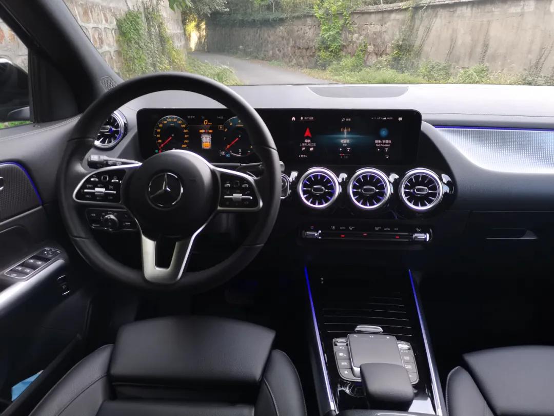 1.3升的排量对得起三叉星徽标么？试驾奔驰GLA2004MATIC