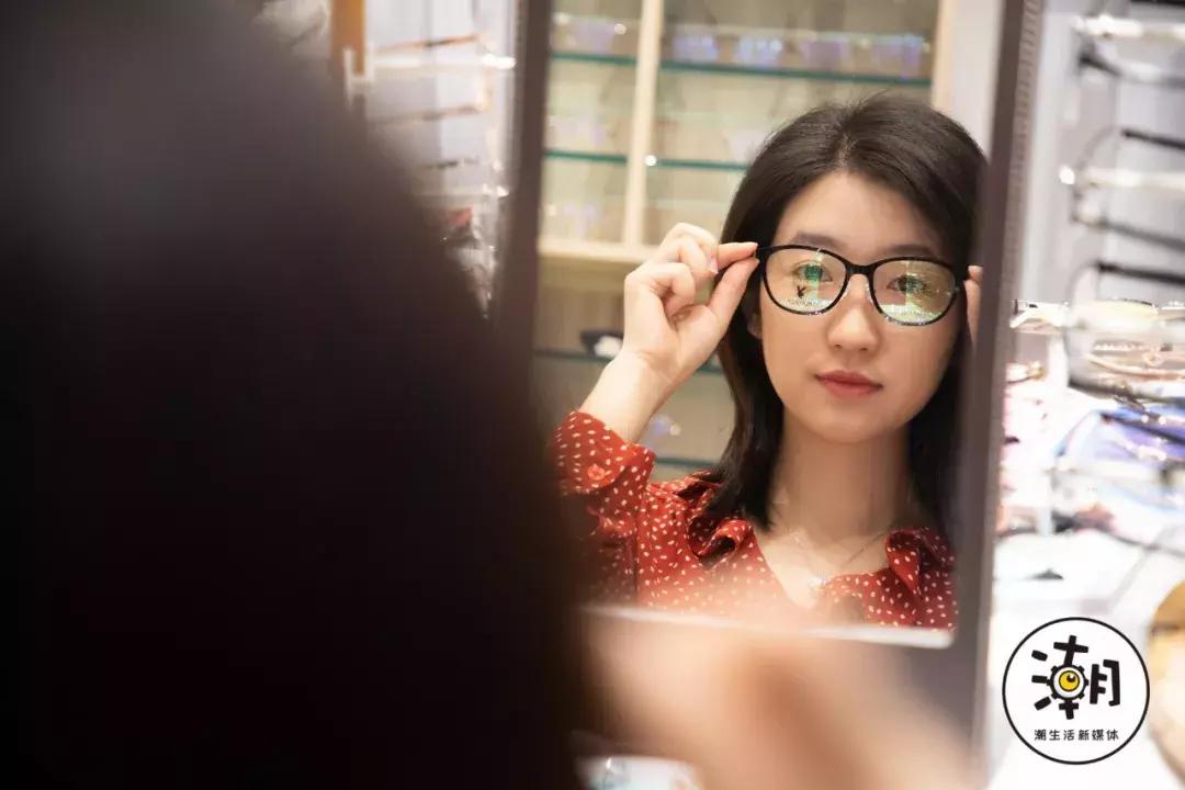 成都春熙路眼镜店100元,成都配眼镜推荐的店