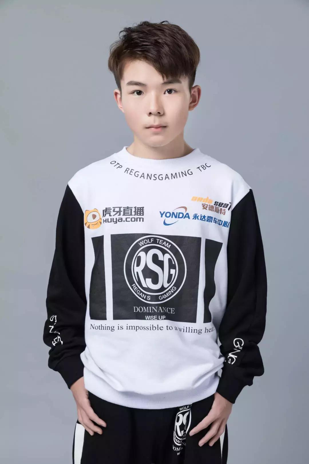 绿茵车王特别直播明星主播人气选手大战送好礼！