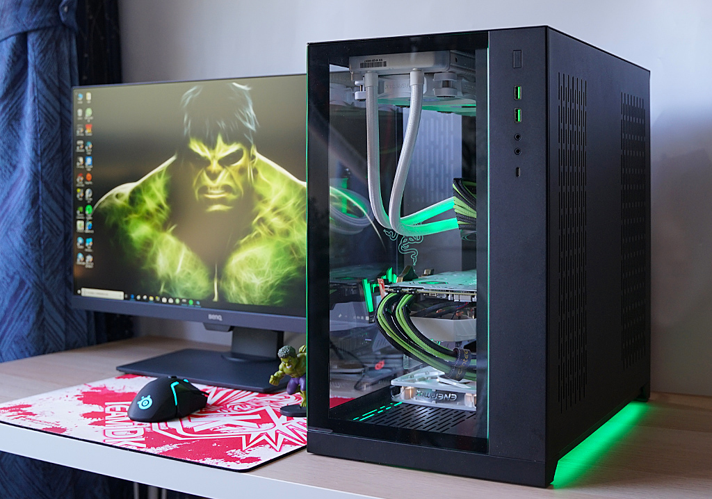 rtx2080名人堂10周年,黑白拼色主机