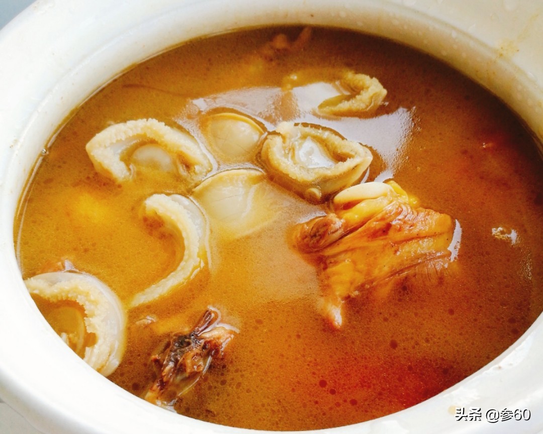 滋补鲍鱼炖土鸡功效,砂锅鲍鱼海参焖鸡的做法