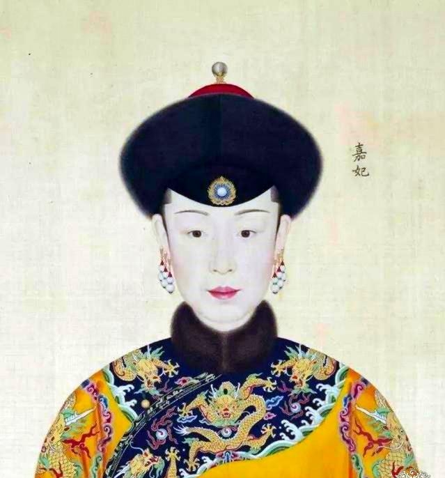 乾隆各个妃嫔的画像,乾隆的42位嫔妃真实画像