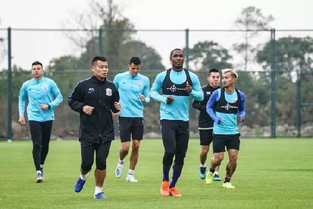 双雄传最新引援消息,沪上双雄再迎硬仗