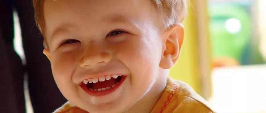 宝宝有的牙缝宽是什么原因,宝宝的牙缝越来越宽是什么原因