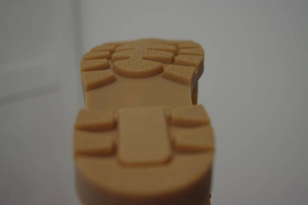 喜新不厌旧:一天一双靴子一个造型,除夕到初六各场合全适配