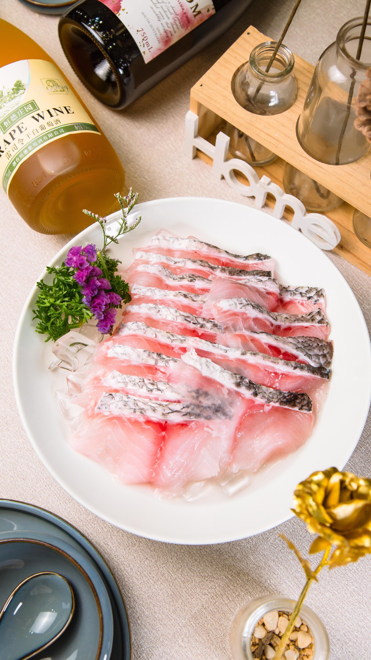 降温了适合吃点什么,一锅鲜香软嫩的花胶鸡火锅