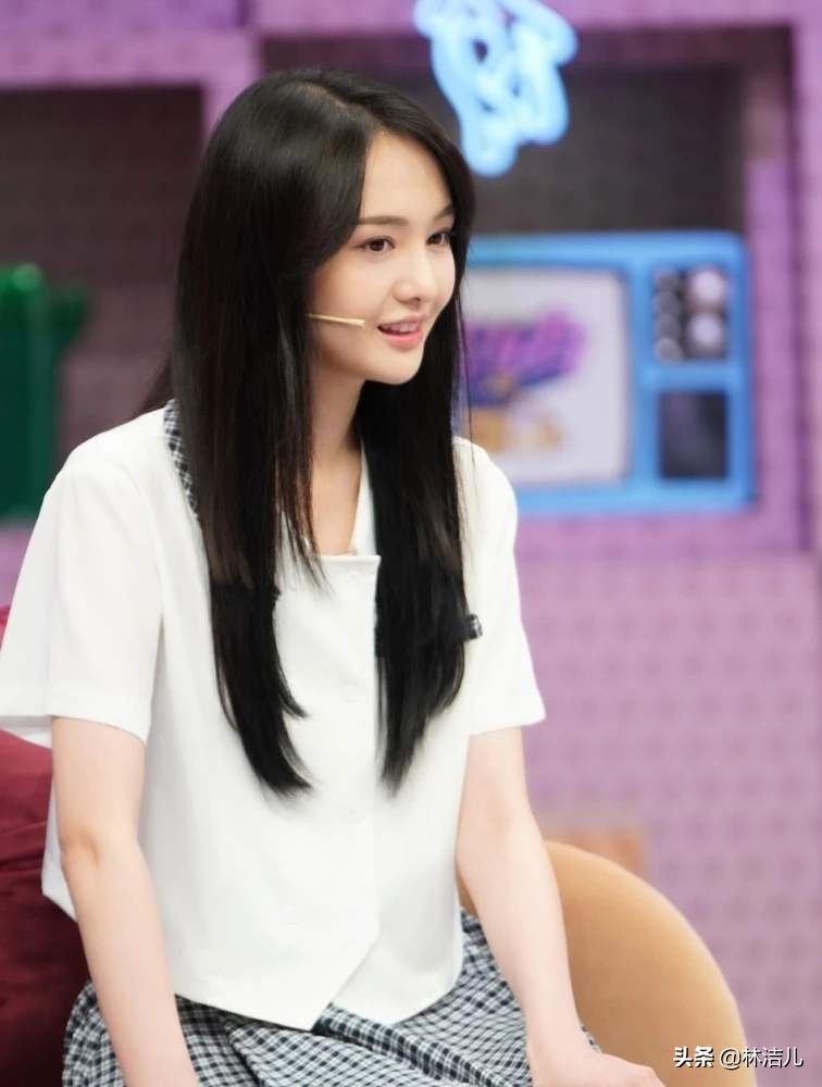 无论什么发型都好看,不管什么发型都掩盖不了你的美