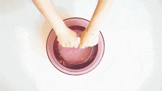 裤底发黄怎么回事,内裤黄是有什么病吗