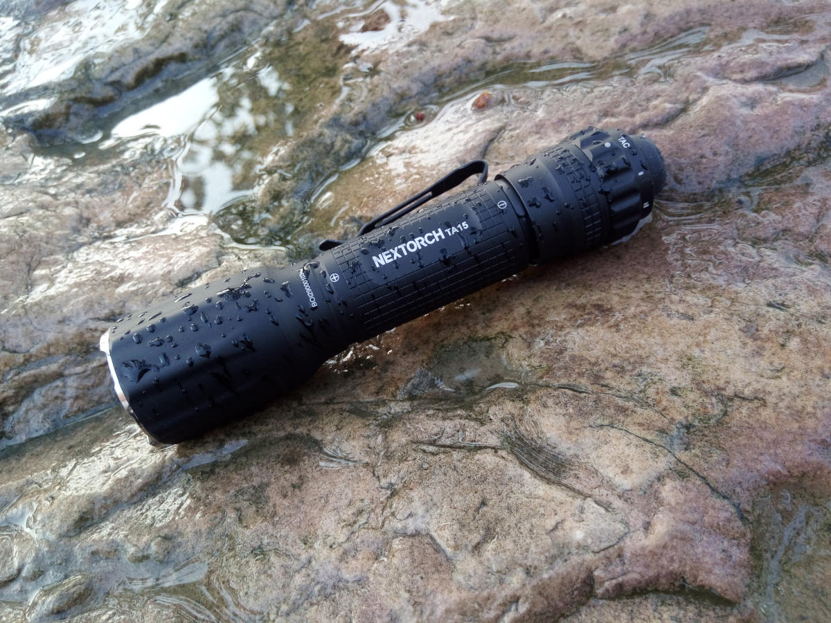 纳丽德ta15手电暴力测试,新款纳丽德ta15