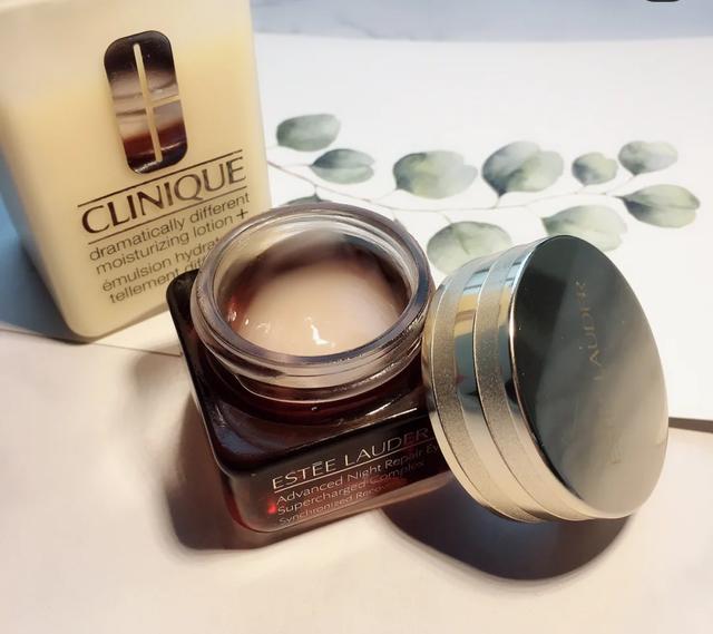 给大家推荐一款好用的眼霜,推荐几款实用的眼霜