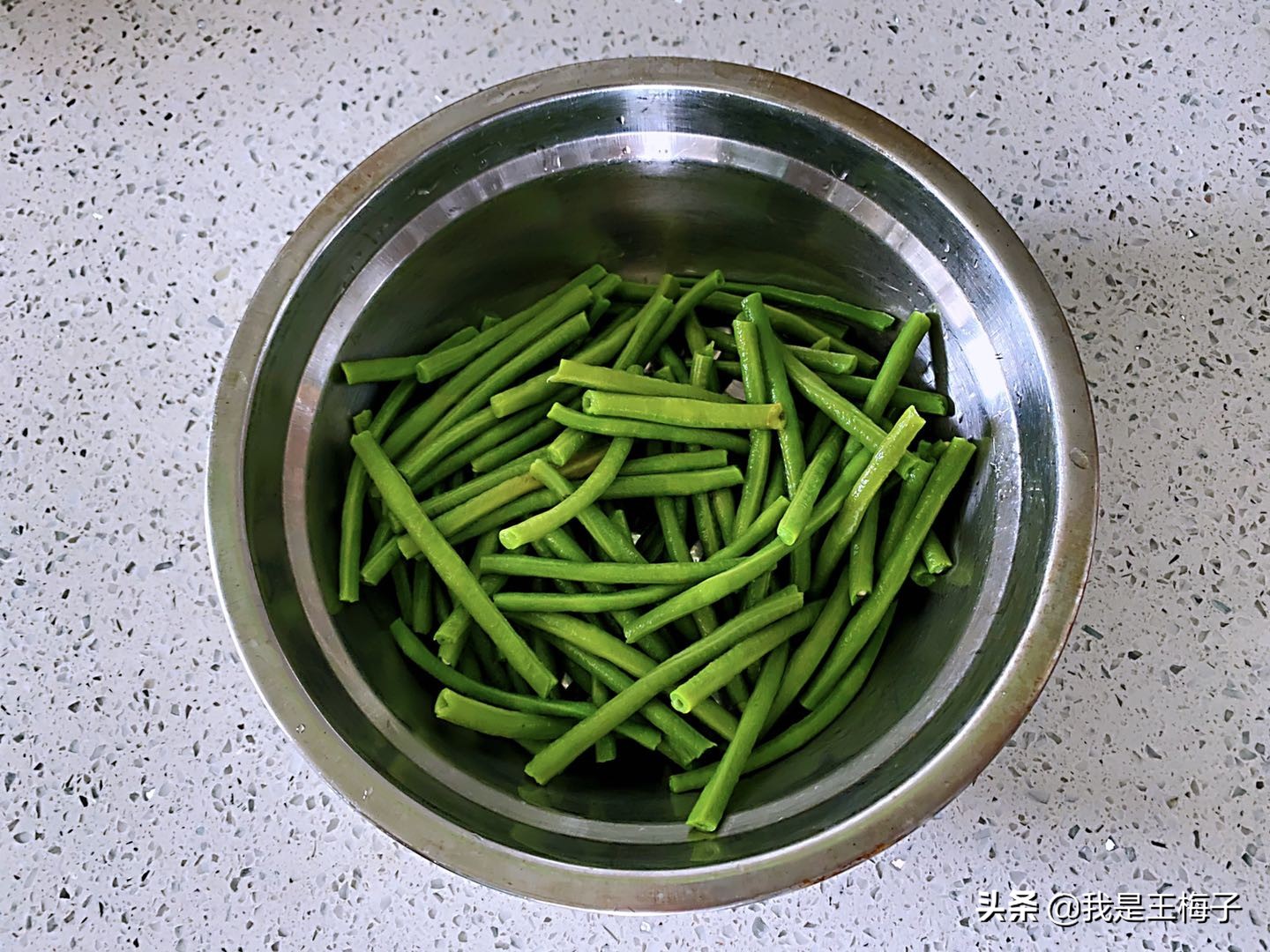 夏天豇豆过多咋处理,豇豆翠绿又脆爽