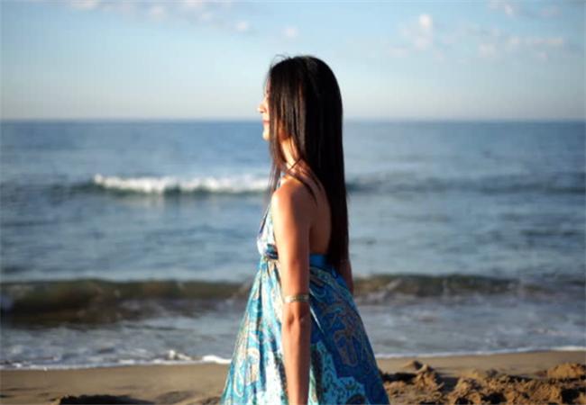 已婚了爱上别人怎么办,爱上已婚的人怎样不成为他的负担