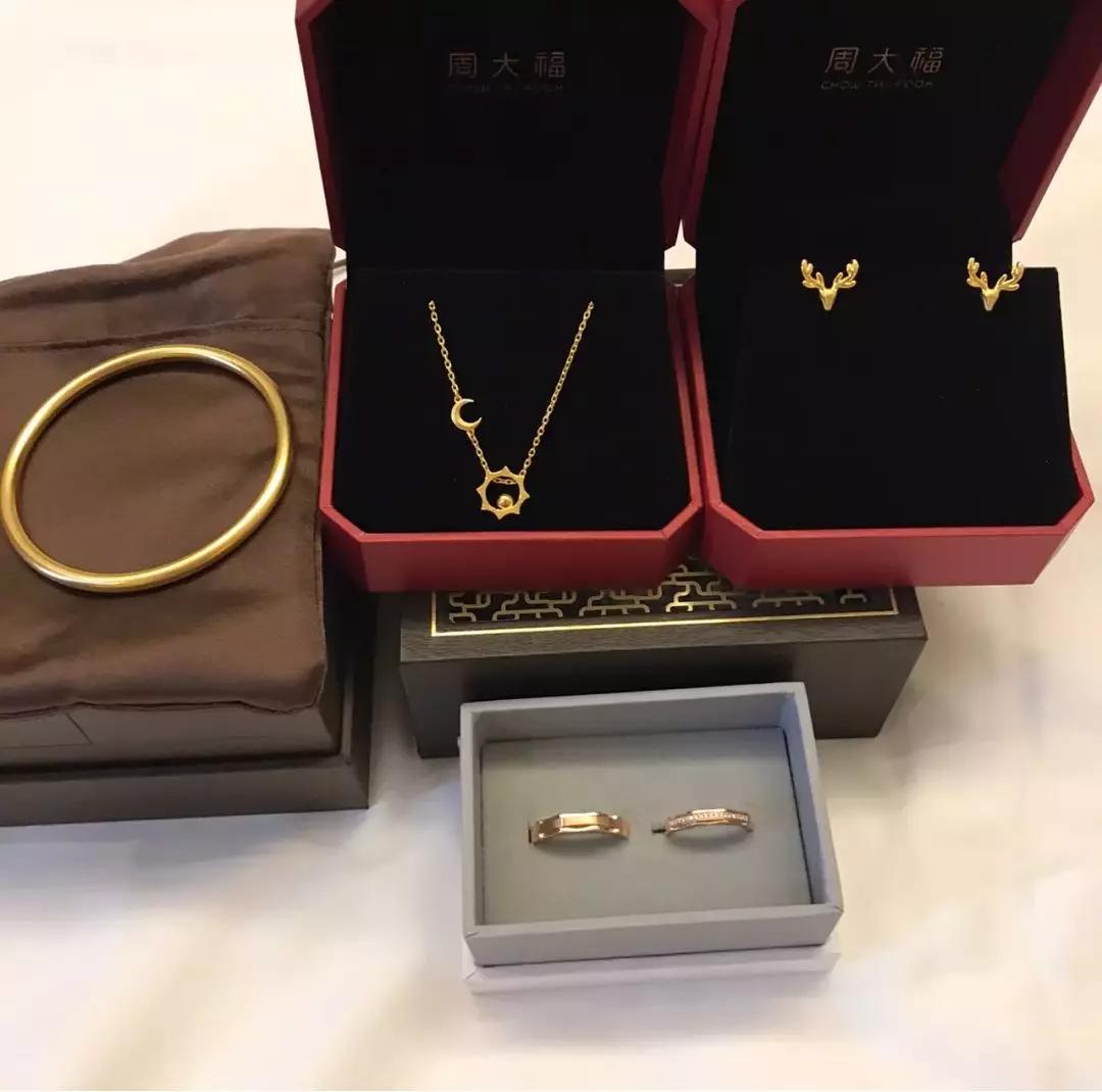 结婚三金都买些什么 (结婚三金都包含什么一定要买吗)