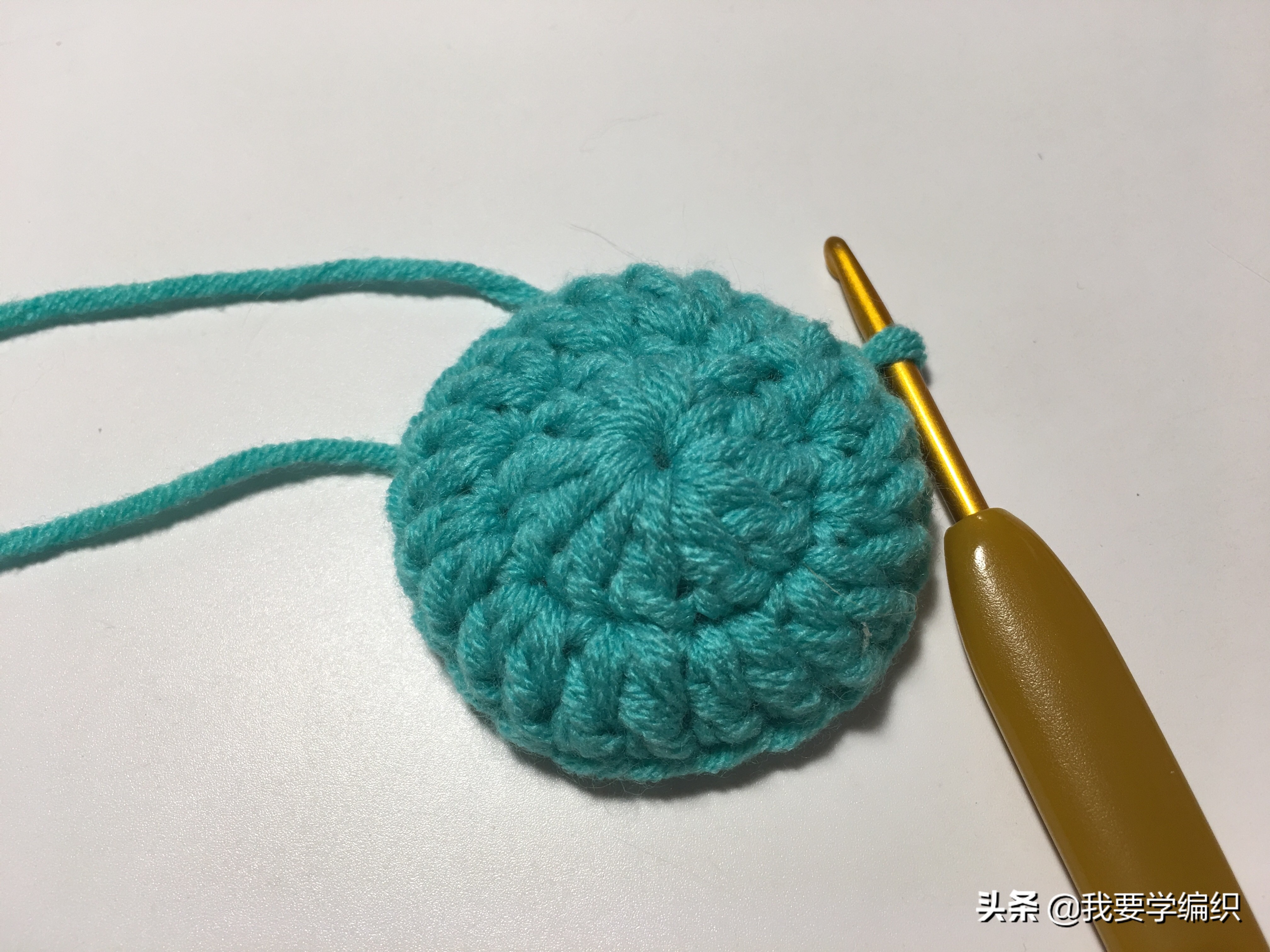 可爱的婴儿鞋钩法,可爱的钩针宝宝鞋子