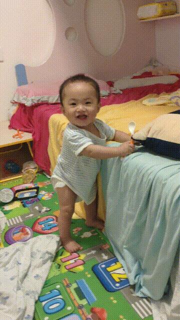 宝宝7个月就走路,担心以后O型腿?骨科医生教你3个方法自查