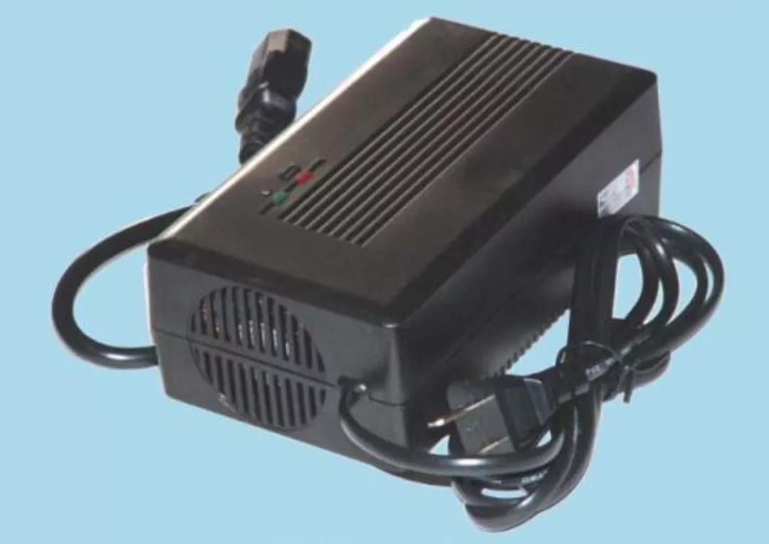 电动车充电器进水不亮怎么维修,电动车充电器进水了不亮灯了