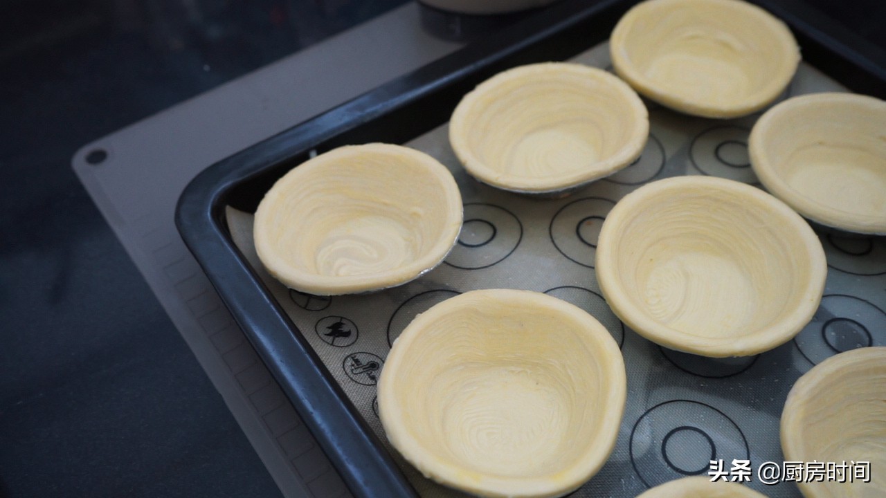 美味蛋挞原来超简单就能做出来,好吃的蛋挞多种吃法只需要三步