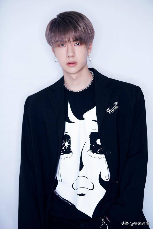 行走的眼妆教程王一博,王一博眼妆化妆教程解析