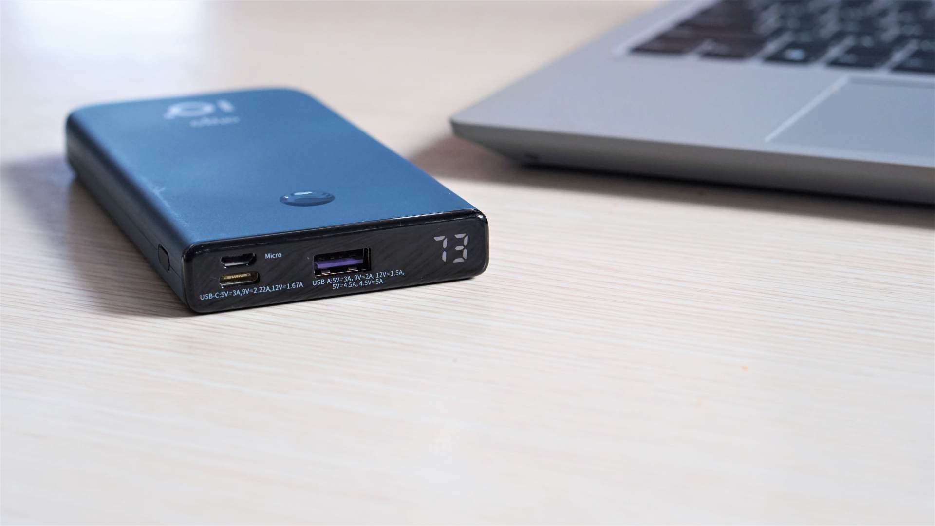 便捷充电新体验aigo电源,AIGO快充移动电源