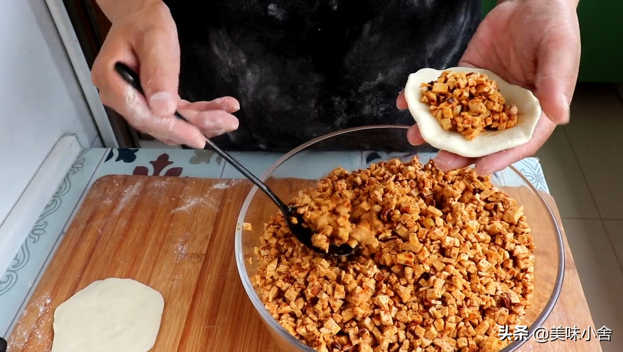 怎么做包子使包子蓬松柔软,怎样发面蒸包子松软好吃不塌陷